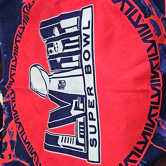 Brand new gatorade super Bowl bath sheet tag still on 40 inches long. - Picture 3 of 3